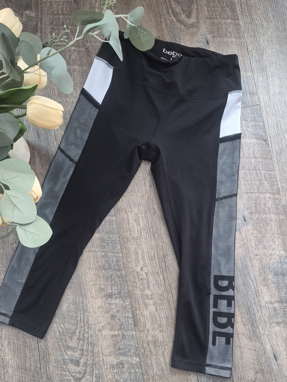 bebe Black Capri Leggings with Contrast Side Panels Small